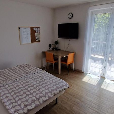 Daisy Apartment Айдовшчіна Екстер'єр фото